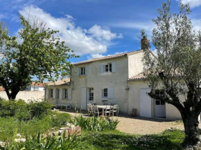 Charmante Maison de village avec linge fourni - plage à 12km